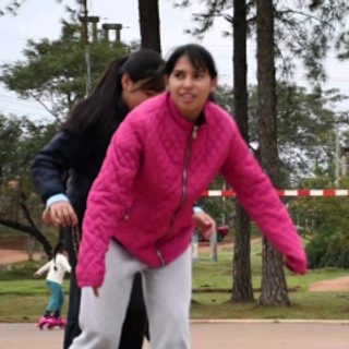 Ya son más de 75 los chicos en la Escuela de Hockey Patín