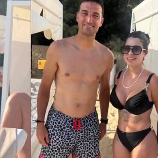 Un hincha sorprendió a Scaloni con un regalo en la playa