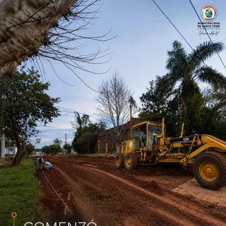 Comenzaron los trabajos previos para el cordón cuneta en Pellegrini y 9 de Julio