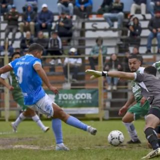 Mandiyú y Huracán de Goya juegan por el primer puesto