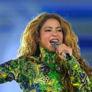 Shakira se compromete a reconstruir diez escuelas en Chocó