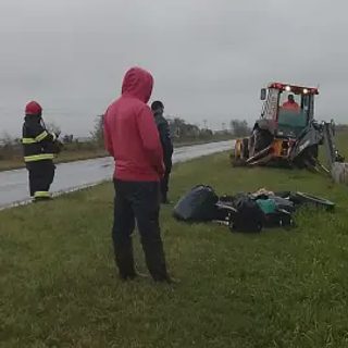 Vuelco de una camioneta en la Ruta 12 correntina