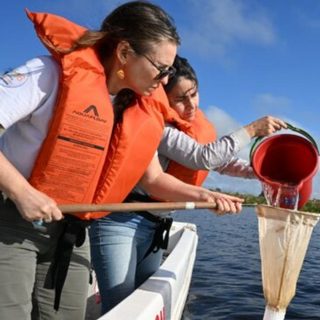 Buscan microplásticos en ríos y lagunas de Corrientes