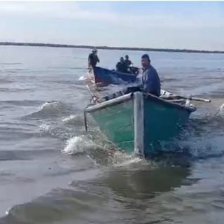 Pescadores furtivos resisten operativo de Prefectura en Corrientes