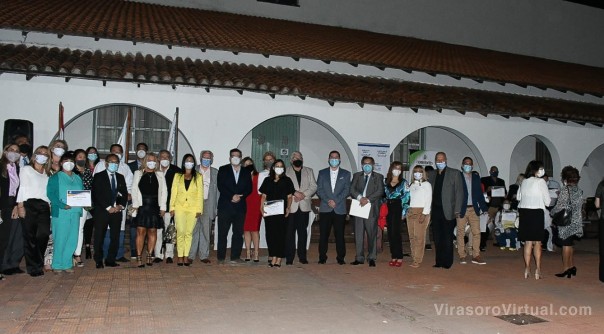 El Rotary Club Corrientes homenajeó a los "Héroes" del Hospital de Campaña