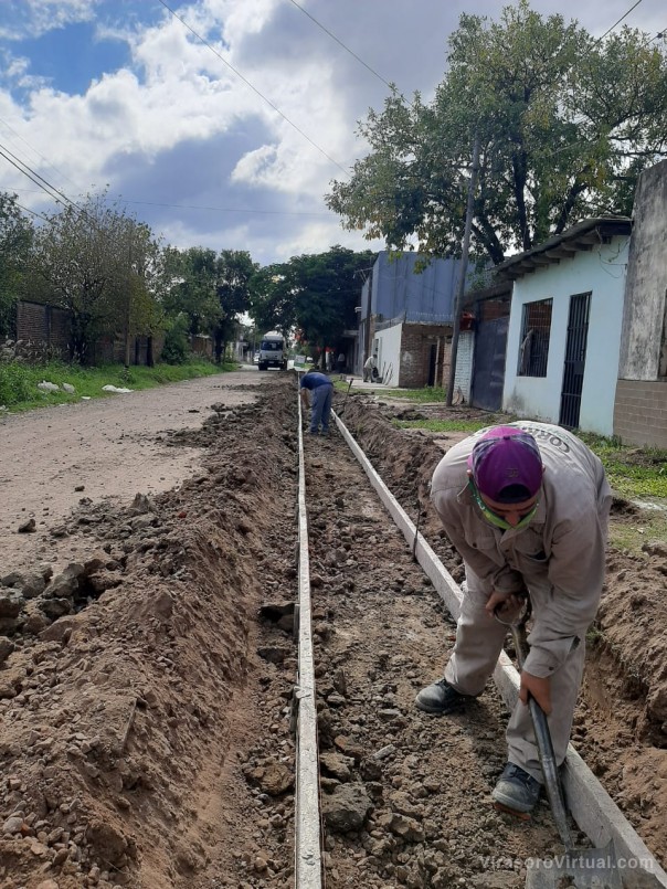 La Provincia mantiene el ritmo de ejecución de 10 mil metros de cordón cuneta en la Capital