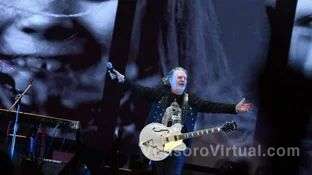 Miguel Mateos llenó de grandes clásicos la segunda noche del Taragüí Rock