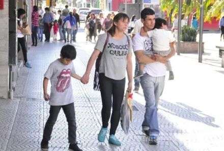 A las familias les resulta cada vez más difícil no caer en la pobreza