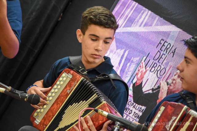 La 4ta edición de la Feria del Libro culminó ayer con un cierre artístico de la mano de Guadalupe Piriz