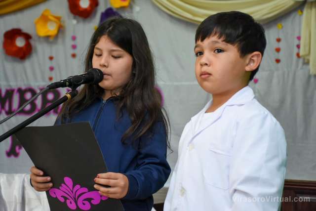 Acompañaron el acto en conmemoración al 108° Aniversario de la Escuela N°484