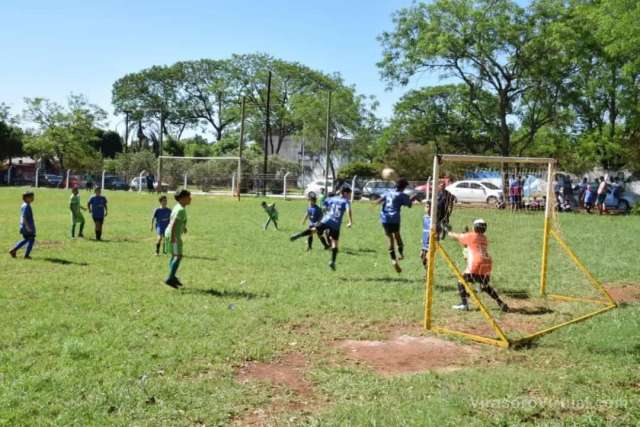Deportes :Con 18 encuentros se jugó el #fútbolinfantil y femenino en el Celso Silva