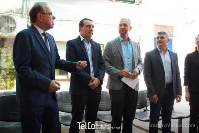 Telco inaguro en compañía del Intendente Eduardo Tassano el Primer punto de interconexion a internet