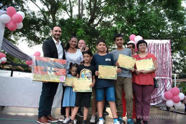 Entrega de certificados de los cursos realizados en la Casa de la Mujer