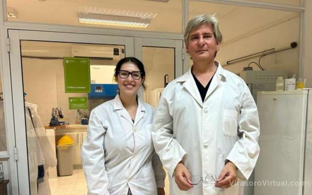 La estudiante de medicina M. Figueroa de la Unne está investigando el uso de plantas autóctonas del Iberá para combatir el cá