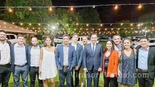 El gobernador de Corrientes respaldó a empresarios locales durante la cena de cierre del año,