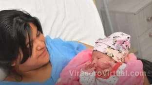 Ambar Valentina fue la primera beba de Corrientes en nacer en Navidad,