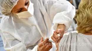 El Ministerio de Salud recomendó reforzar la vacunación contra el coronavirus debido al aumento de casos