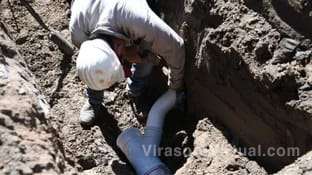 La Municipalidad de Corrientes avanza en la instalación de 700 metros de red cloacal y 45 conexiones domiciliarias