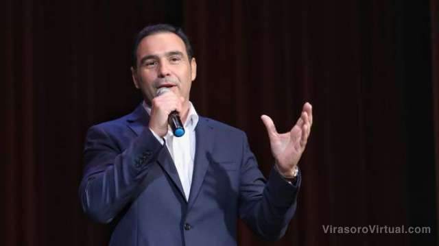 Gustavo Valdés, gobernador de Corrientes, comentó en CNN Radio sobre la salida de Guillermo Ferraro