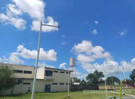 En el barrio Laguna Seca de Corrientes, las lámparas de iluminación del espacio público fueron robadas,