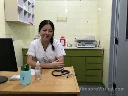 La estudiante de Medicina de la UNNE, Cinthia Avalos, avanza en una investigación científica sobre el receptor HER-2