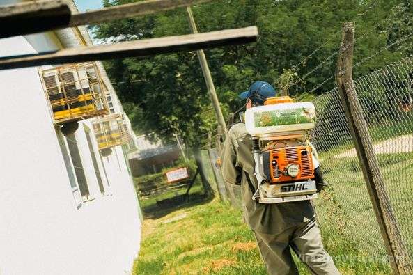 Fumigación preventiva para el combate del mosquito Aedes Aegypti