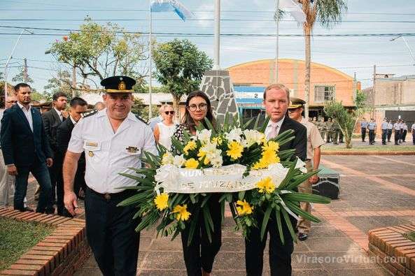 En la Plaza San Martín se llevó a cabo un acto para conmemorar el 246° Aniversario del Nacimiento del Padre de la Patria,