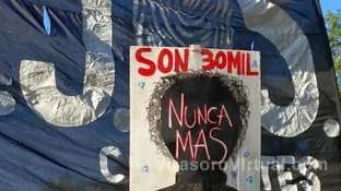 La marcha por el día de la Memoria por la Verdad y la Justicia en Corrientes reunió a una multitud este domingo,