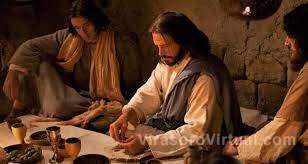 El Jueves Santo es una festividad cristiana que conmemora la Última Cena de Jesús con sus discípulos,