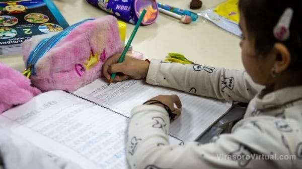 El Ministerio de Capital Humano implementará vouchers educativos para familias de clase media