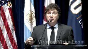 Javier Milei descartó la aplicación de la  vacuna contra el dengue