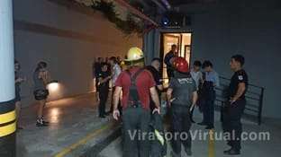 Bomberos de Ctes rescataron a 9 personas de un ascensor