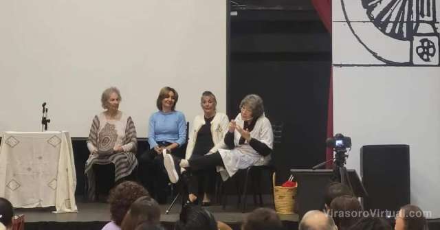 Monólogos Teatrales del Taller Literario Ñuväiti en la Casa del Bicentenario