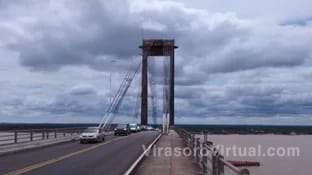 Un colectivero detuvo su vehículo para evitar que un hombre se arrojara desde el puente Chaco-Corrientes