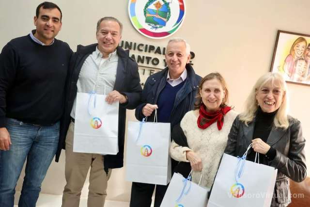 La visita de autoridades de Medicina de la Universidad del Salvador es vital