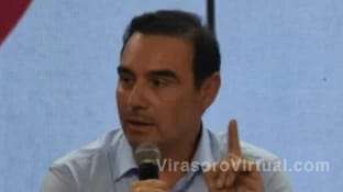 El gobernador Gustavo Valdés confirmó la ruptura en la conducción de la UCR