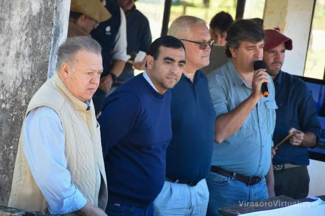 Estuvieron presentes en el Remate ganadero de pequeños productores en Santo Tomé ,