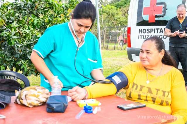 Operativo Integral de Salud en el Barrio Paraná