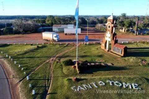 En Santo Tomé, las intensas lluvias han causado una crecida del río Uruguay
