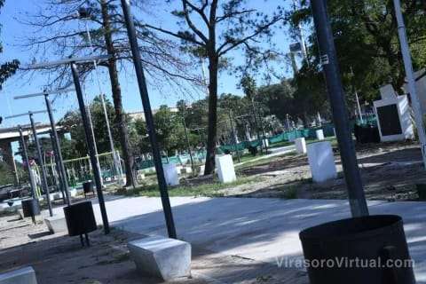 Construyen cuatro nuevas plazas en Corrientes