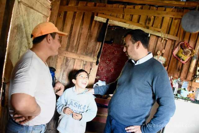 Visitaron el Paraje Desiderio Sosa y tuvieron el placer de conversar con muchos de los vecinos