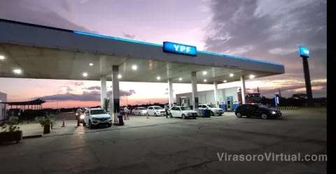 Desde este lunes rige un aumento del 4% promedio en nafta y gasoil