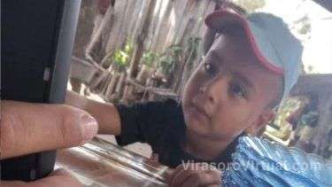 El misterio de Macarena en el expediente: por qué le sacó una foto a Loan en el almuerzo y no la entregó.
