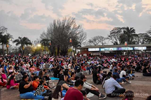 Ver las familias reunidas, compartiendo risas y momentos especiales