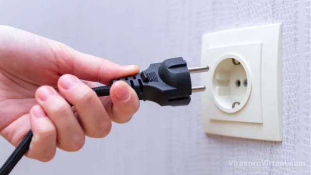 Los expertos recomiendan desconectar 3 electrodomésticos al irse de casa