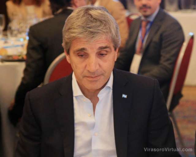 Las medidas económicas del gobierno argentino para reducir la inflación y estabilizar la economía