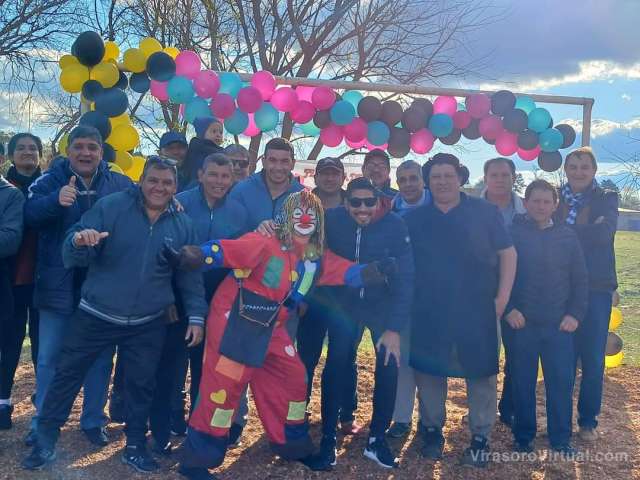 VIRASORO: El grupo de amigos "La canchita" celebró el Día del Niño