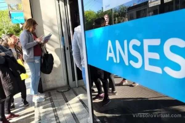 La ANSES) brinda ayuda económica a personas sin trabajo,