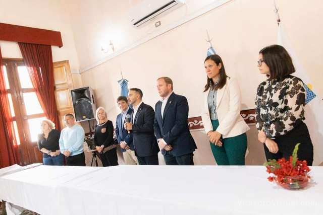 Entrega de Títulos de Propiedad en Ituzaingó