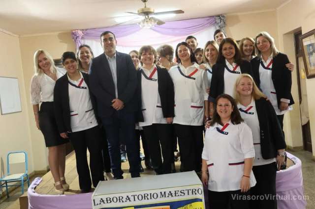 Acompañaron el acto por el Día del Maestro en la Escuela N°687 “República Oriental del Uruguay”